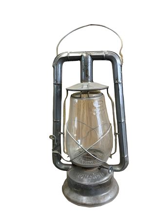 Dietz Monarch Railroad Lantern