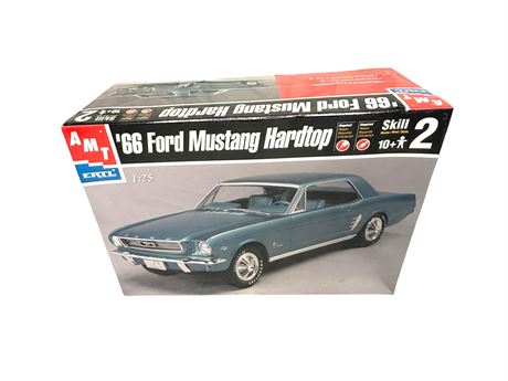 AMT-Ertl 1966 Ford Mustang Hardtop Model Kit