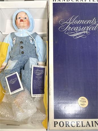 Doll Collection - Lot 9