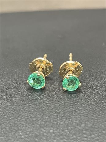 14kt Yellow Gold Emerald Stud Earrings