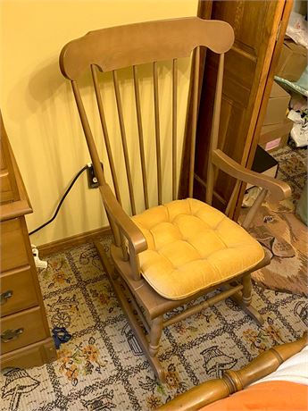 Solid Maple Wood Rocking Chair