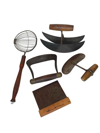Antique Kitchen Utensils