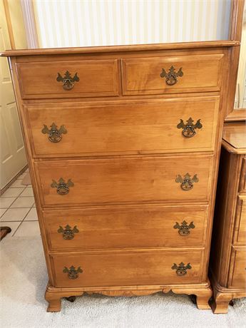 Kling Maple Chest of Drawers Lot 2