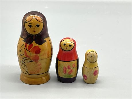 Hand Painted Small Nesting Dolls