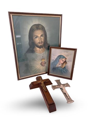 Religious Decoratives Lot 1