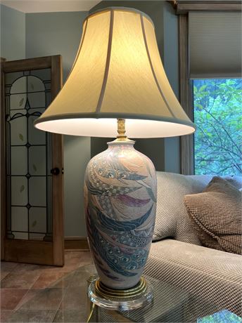 Chinese Hand Painted Porcelain Table Lamp