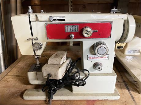Mademoiselle Sewing Machine Model 1243