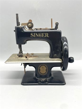 Miniature Singer Sewing Machine