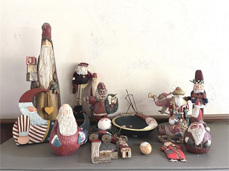 Large Santa Claus Decorative Lot