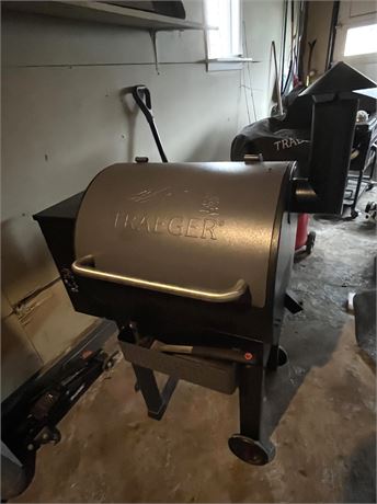 Traeger Wood Pellet Grill and Smoker