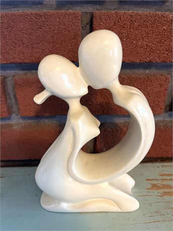 Lovers Ceramic Kiss Figurine