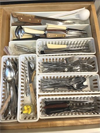 Kitchen Drawer Lot 3