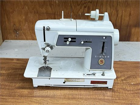 Singer Sewing Machine Model 600