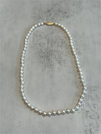 Pearl Necklace w/ 14k Gold Clasp
