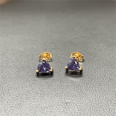 14kt Yellow Gold Alexandrite Earrings