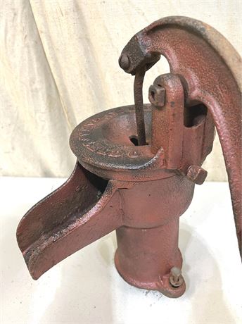 Antique Cast Iron Water Hand Pump