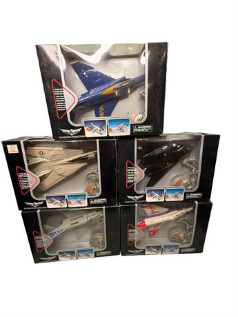 New Ray Famous Fighters Diecast Planes