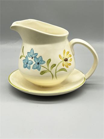 Franciscan Daisy Gravy Boat w/ Attached Underplate