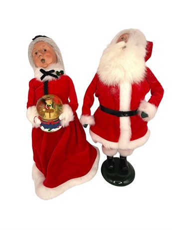 Byer's Choice "The Carolers" 12" Figurines