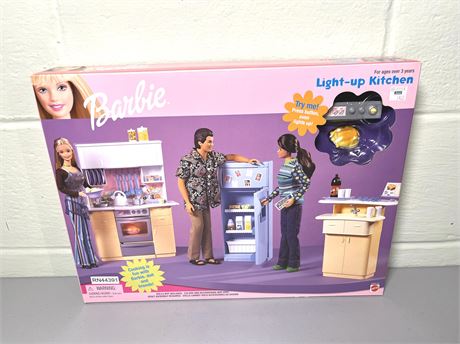 NIB Vintage Barbie Light-up Kitchen