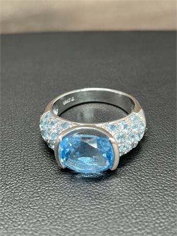 14kt White Gold Blue Topaz Ring
