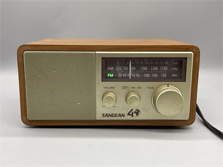 Sangean 4 Radio
