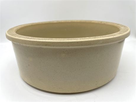 10" Shallow Pottery Bowl
