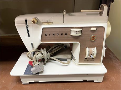 Singer Sewing Machine Model 758