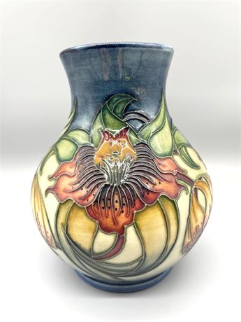 Moorcraft Anna Lilly Vase