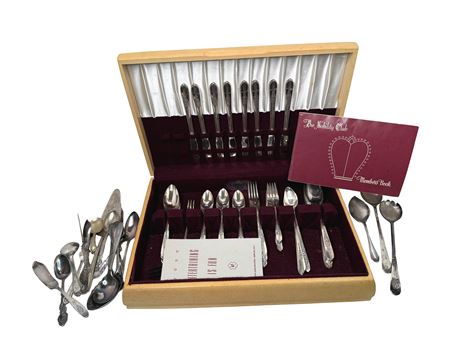 The Nobility Club Flatware Set