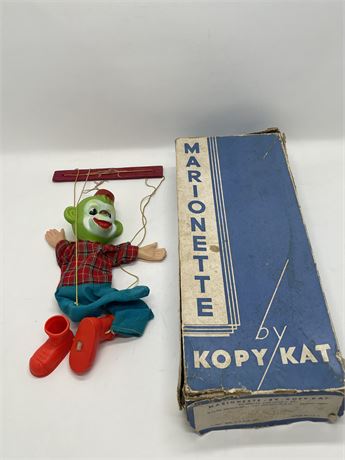 Early Puppets / Marionette
