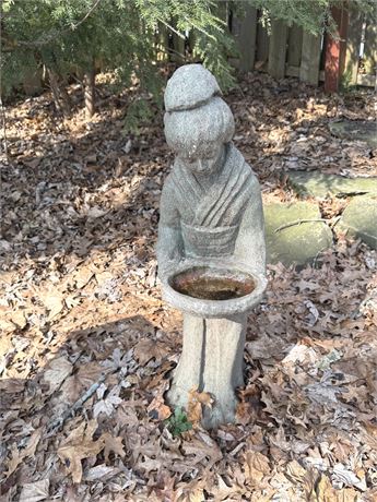 Concrete Oriental Maiden Statue