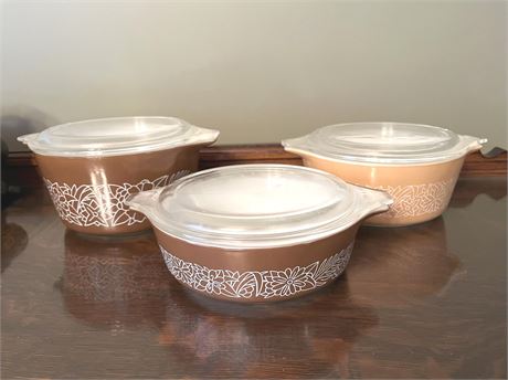 Pyrex Woodland Round Casserole Dish Set