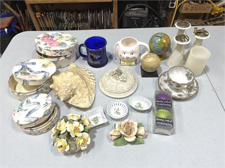 Large Decorative Lot