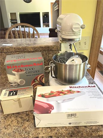 Kitchen Aid Mixer w/ Attachments