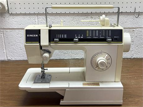 Singer Sewing Machine Model 6215C