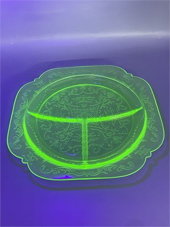 Uranium Glass Divided Plate