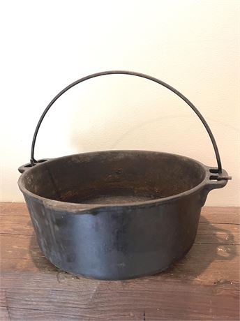 Vintage Cast Iron Cauldron Pot