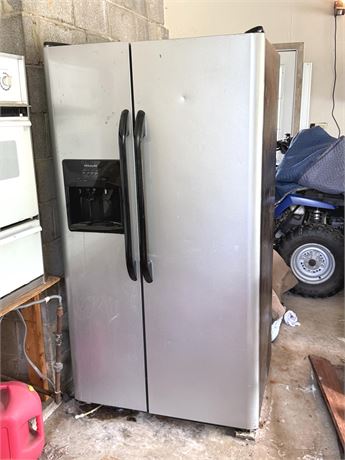 Frigidaire Refrigerator