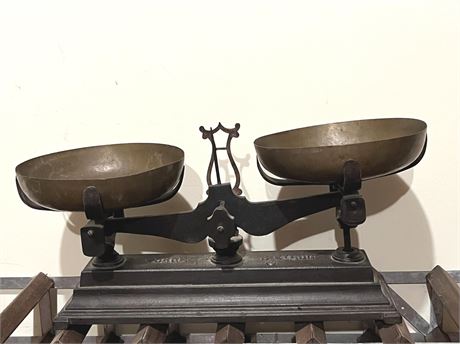 Antique Cast Iron Scale