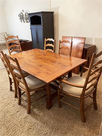 Pennsylvania House Knotty Pine Table & Chairs