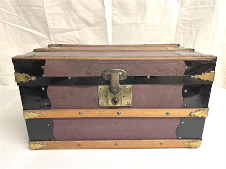 Vintage Doll Clothes Steamer Trunk