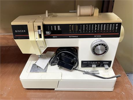 Singer Sewing Machine Model 6234