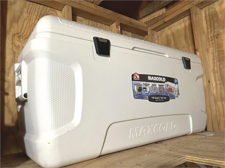 Igloo 150 Quart Maxcold Cooler