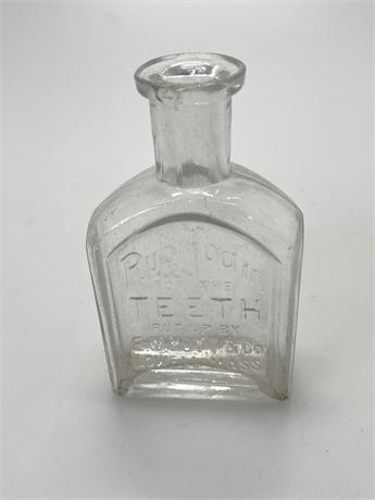Rubifoam for the Teeth Embossed Bottle