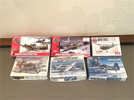 Model Plane Kits Lot 1