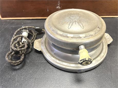 Vintage General Electric Waffel Iron