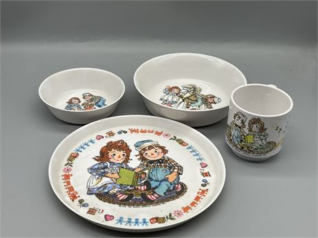 Raggedy Ann and Andy Plates
