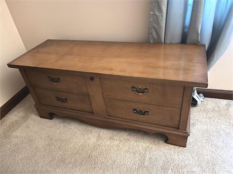 Lane Cedar Chest