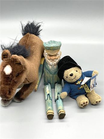 Pony, Paddington and a Wooden Captain